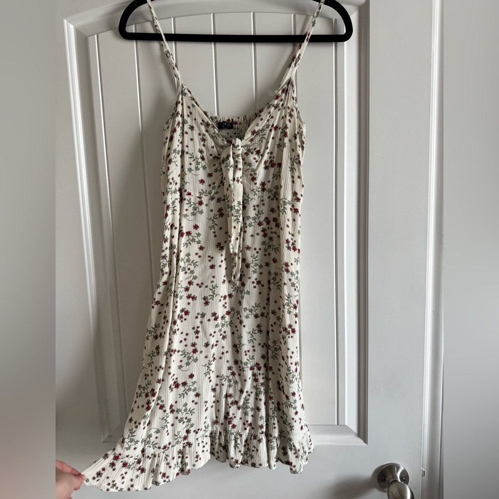 Cotton On Cream Floral Mini Dress. Size Small.